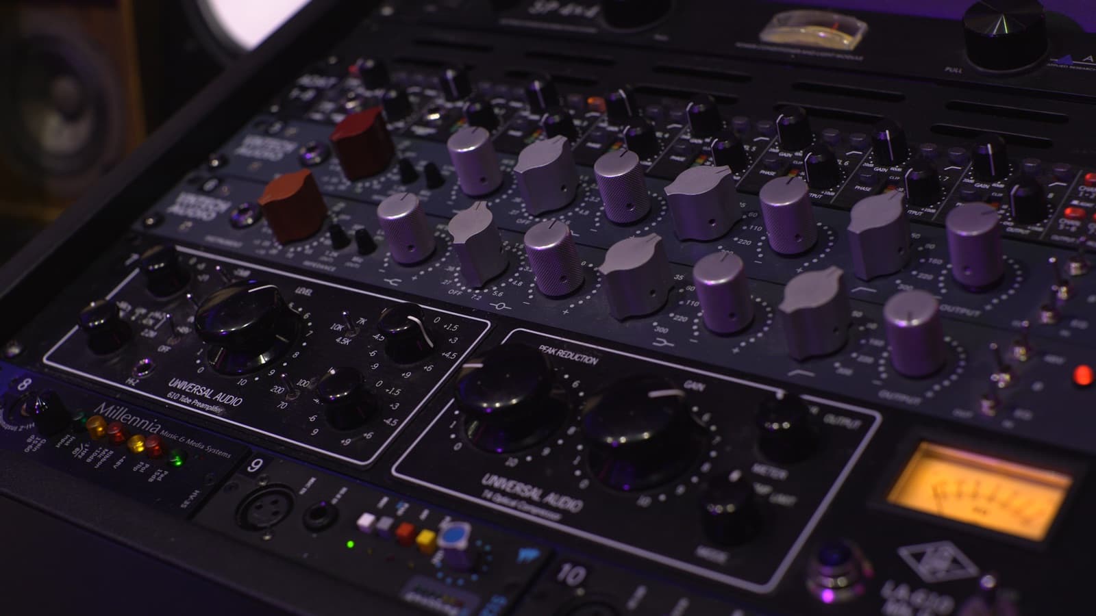 Analog mixing and mastering equipment at NOVA Studios